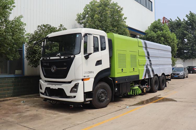 深耕道路清潔，東風掃路車 保障環(huán)境與高效作業(yè)的行業(yè)先鋒